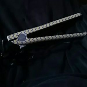 Hair straightener